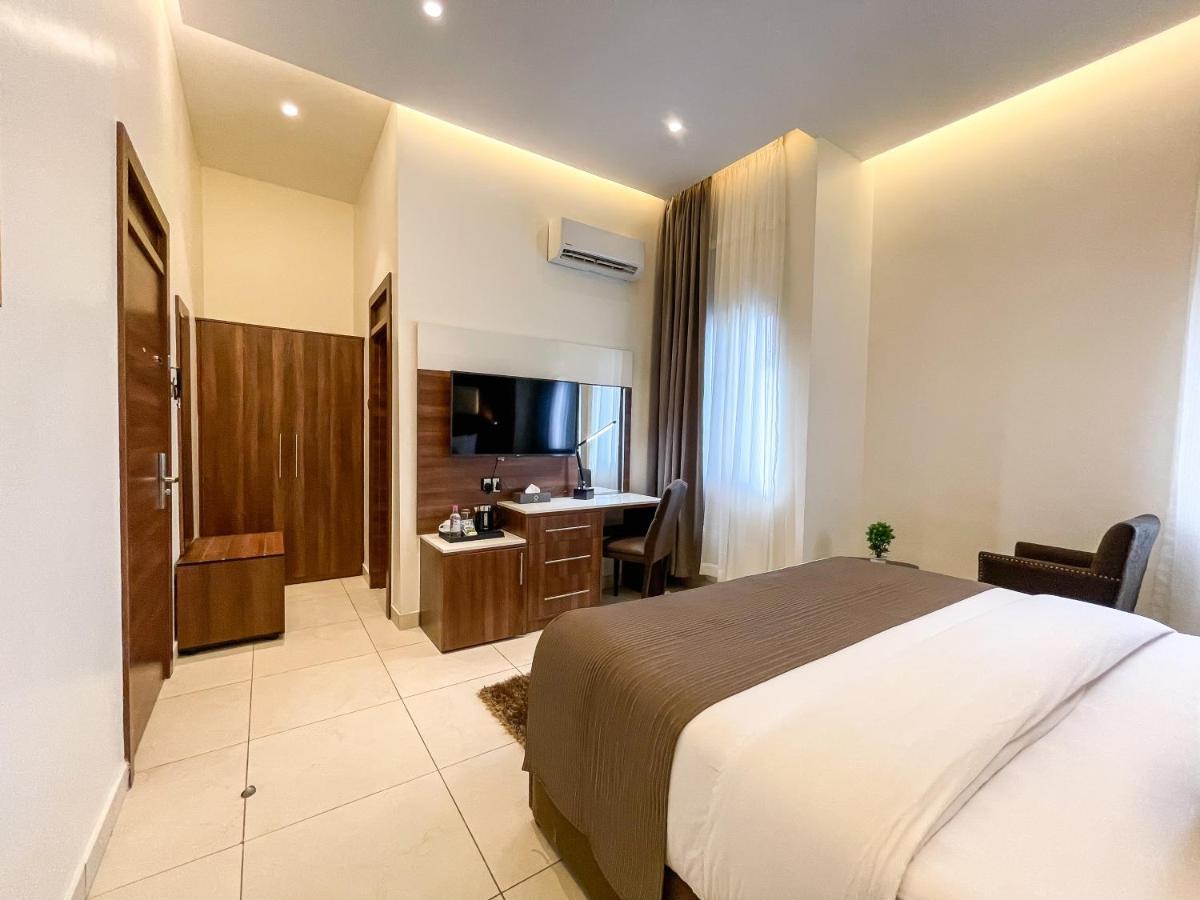 Omedel Luxury Otel Enugu Dış mekan fotoğraf
